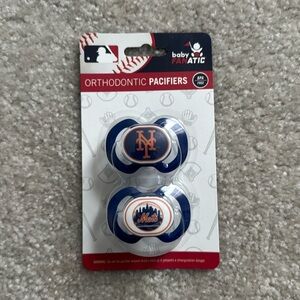 new york mets pacifiers
